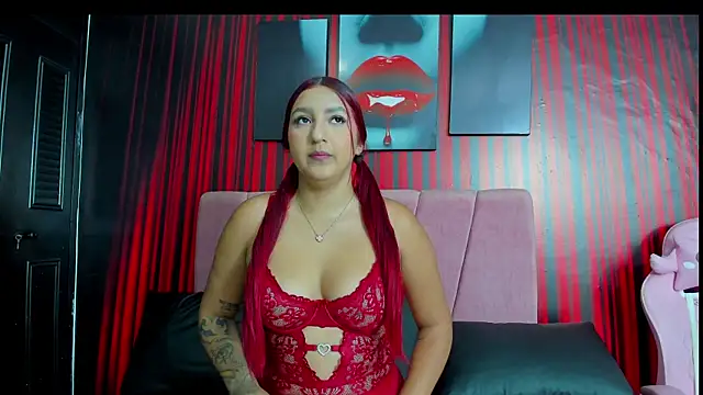 Lunadorada18 online show from April 21, 11:27 am