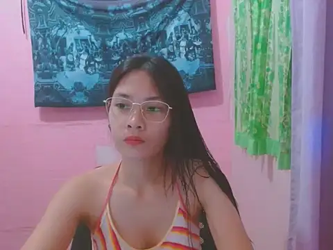 Snapshot of Sweetsexylady19 chatting on June 5, 4:08 am Sweetsexylady19 online show from June 5, 4:08 am