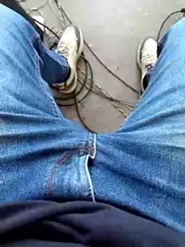 rahul02sharma05 online show from June 6, 8:08 am