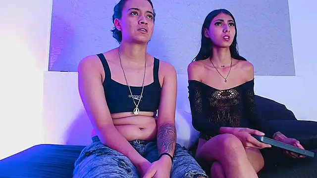 Jhon and Karol online show from April 22, 3:53 am