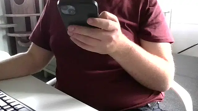 richard9718 online show from May 8, 3:50 pm