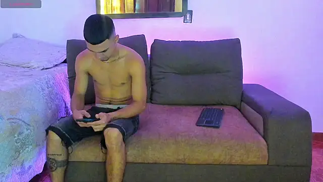 Teo Rave online show from May 7, 4:45 pm