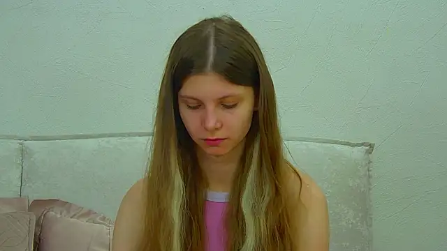 AudreyBarlov online show from May 7, 6:19 am