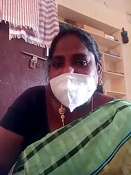 Snapshot of swetha10 chatting on July 13, 9:12 am swetha10 online show from July 13, 9:12 am