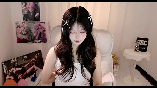 Snapshot of ChuYI-007 chatting on June 11, 9:40 am ChuYI-007 online show from June 11, 9:40 am