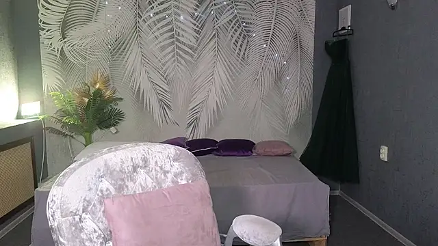 Dr Mireille online show from May 11, 12:22 pm