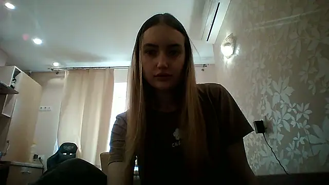 Snapshot of Lisanta chatting on April 24, 8:06 am Lisanta online show from April 24, 8:06 am