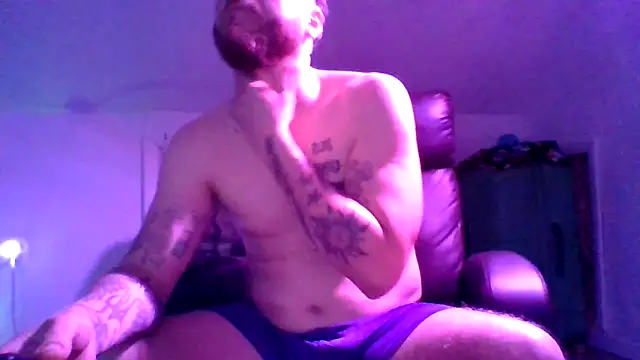 MrPurple999 online show from June 2, 12:56 am