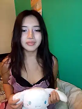 Snapshot of HonyHanna chatting on April 29, 2:15 am HonyHanna online show from April 29, 2:15 am