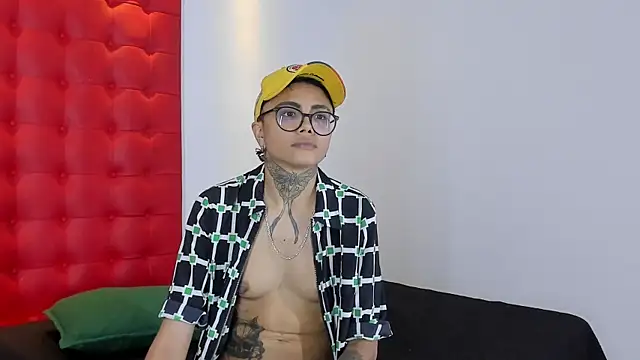Snapshot of Antony_D_ossa chatting on July 7, 8:46 pm Antony D ossa online show from July 7, 8:46 pm