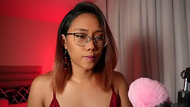 Snapshot of VexaNyx chatting on June 24, 1:21 pm VexaNyx online show from June 24, 1:21 pm