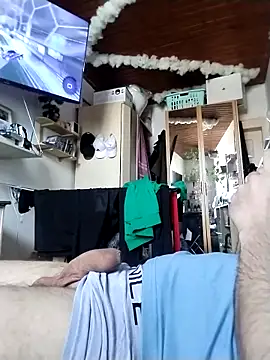 meddick920507 online show from April 21, 9:15 am