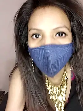 Snapshot of lovelyrosewifey chatting on May 8, 6:08 am lovelyrosewifey online show from May 8, 6:08 am
