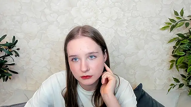 AyanaHocke online show from April 21, 1:06 pm