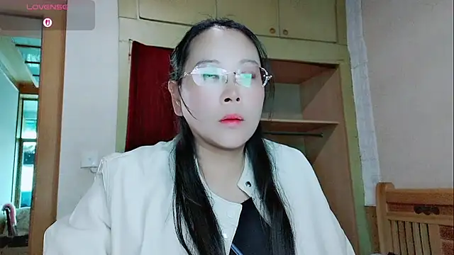 lymm78 online show from April 28, 11:54 pm