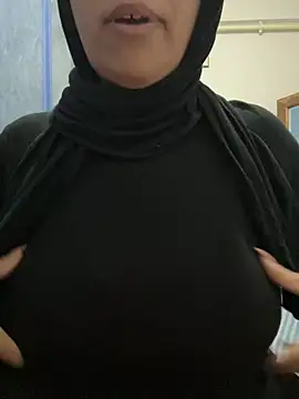 Laavinia online show from May 14, 11:00 pm