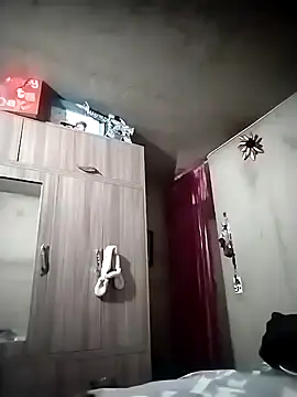 catabelli online show from April 22, 6:49 am