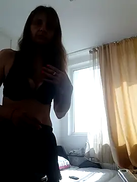 Snapshot of LissaBelaa chatting on April 29, 7:34 am LissaBelaa online show from April 29, 7:34 am
