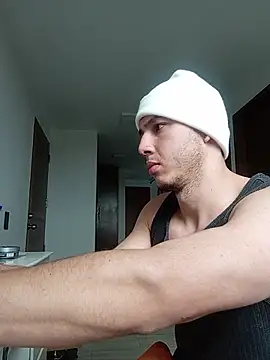 Snapshot of Maxx_valiant chatting on April 23, 12:04 pm Maxx valiant online show from April 23, 12:04 pm