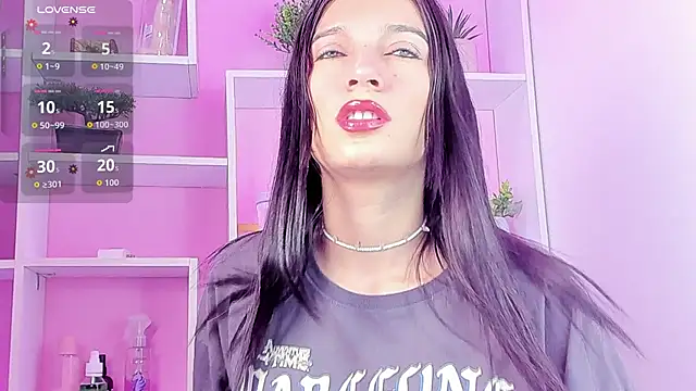 MilaWhitte online show from June 15, 4:42 pm