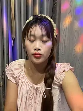 Ly-sexyy online show from April 28, 4:12 pm