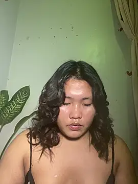 Snapshot of YourBaby_Eva chatting on July 3, 2:56 pm YourBaby Eva online show from July 3, 2:56 pm
