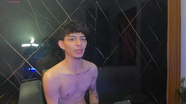  IanLark online show from June 16, 1:58 pm