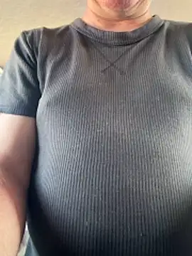 Snapshot of dadbod21 chatting on May 7, 6:24 pm dadbod21 online show from May 7, 6:24 pm