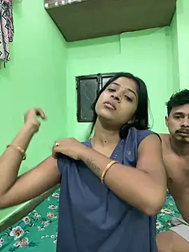 hot-couple-0 online show from May 31, 1:29 pm