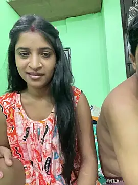 hot-couple-0 online show from June 15, 2:08 pm