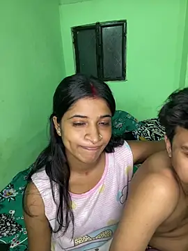 hot-couple-0 online show from June 23, 6:06 pm