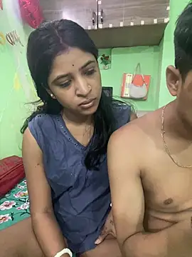 hot-couple-0 online show from July 17, 5:47 am