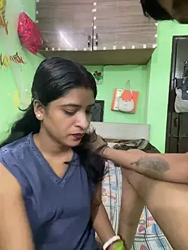hot-couple-0 online show from July 22, 7:49 pm