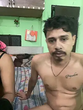 hot-couple-0 online show from July 23, 7:45 pm