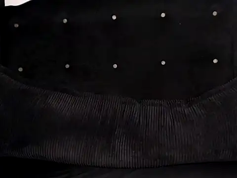 Snapshot of Enchantriss chatting on July 6, 4:20 pm Enchantriss online show from July 6, 4:20 pm