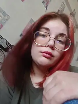 Snapshot of LoisFox chatting on May 6, 11:59 am LoisFox online show from May 6, 11:59 am