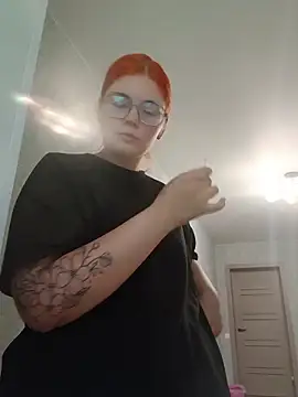 LoisFox online show from June 19, 1:26 pm