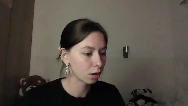 Snapshot of JuicyErika chatting on May 21, 8:49 pm JuicyErika online show from May 21, 8:49 pm