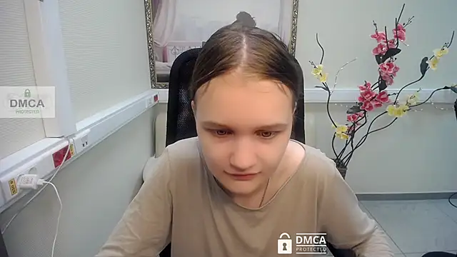  donnaSia  online show from July 12, 6:48 am