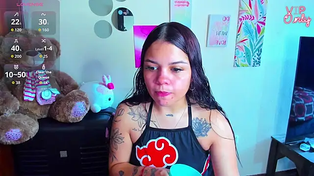 Snapshot of angelina_77 chatting on June 10, 3:33 pm angelina 77 online show from June 10, 3:33 pm
