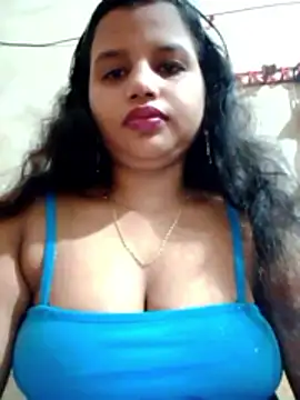 Snapshot of Nigar_Hatun chatting on May 4, 6:15 pm Nigar Hatun online show from May 4, 6:15 pm