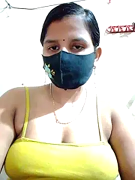 Snapshot of Nigar_Hatun chatting on May 6, 12:21 pm Nigar Hatun online show from May 6, 12:21 pm