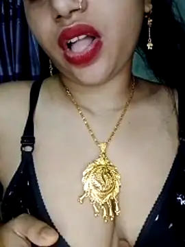 Snapshot of Nigar_Hatun chatting on June 1, 3:58 pm Nigar Hatun online show from June 1, 3:58 pm