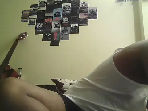 Snapshot of Secreat_playBoy001 chatting on April 28, 6:24 pm Secreat playBoy001 online show from April 28, 6:24 pm