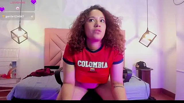 curly babe online show from June 11, 5:16 am