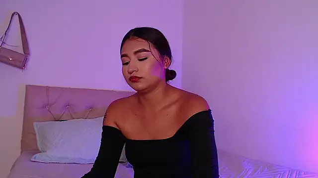 zayda23 online show from April 27, 7:56 pm