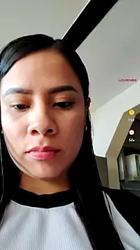 Nicol Alvarez1 online show from July 6, 9:39 pm