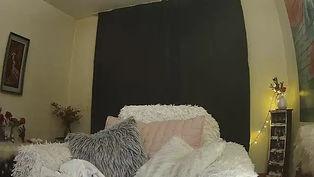 Divineblond online show from February 17, 1:04 am