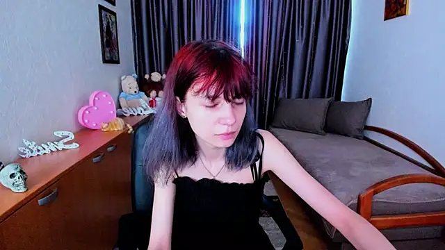 Snapshot of MiniLysii chatting on July 1, 5:53 am MiniLysii online show from July 1, 5:53 am