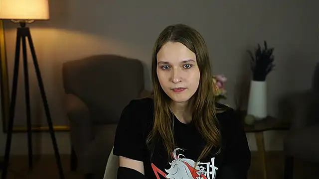 ErnaAmerica online show from April 22, 2:07 pm